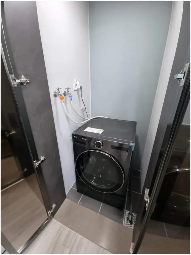 좁은 세탁장 건조기 설치 작업 전